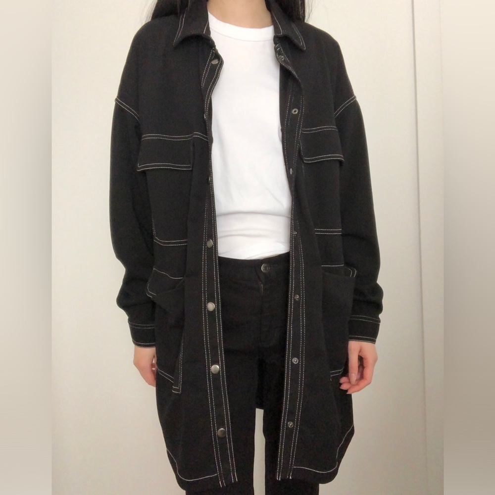 LONG BLACK JACKET WITH WHITE CONTRAST STITCHING